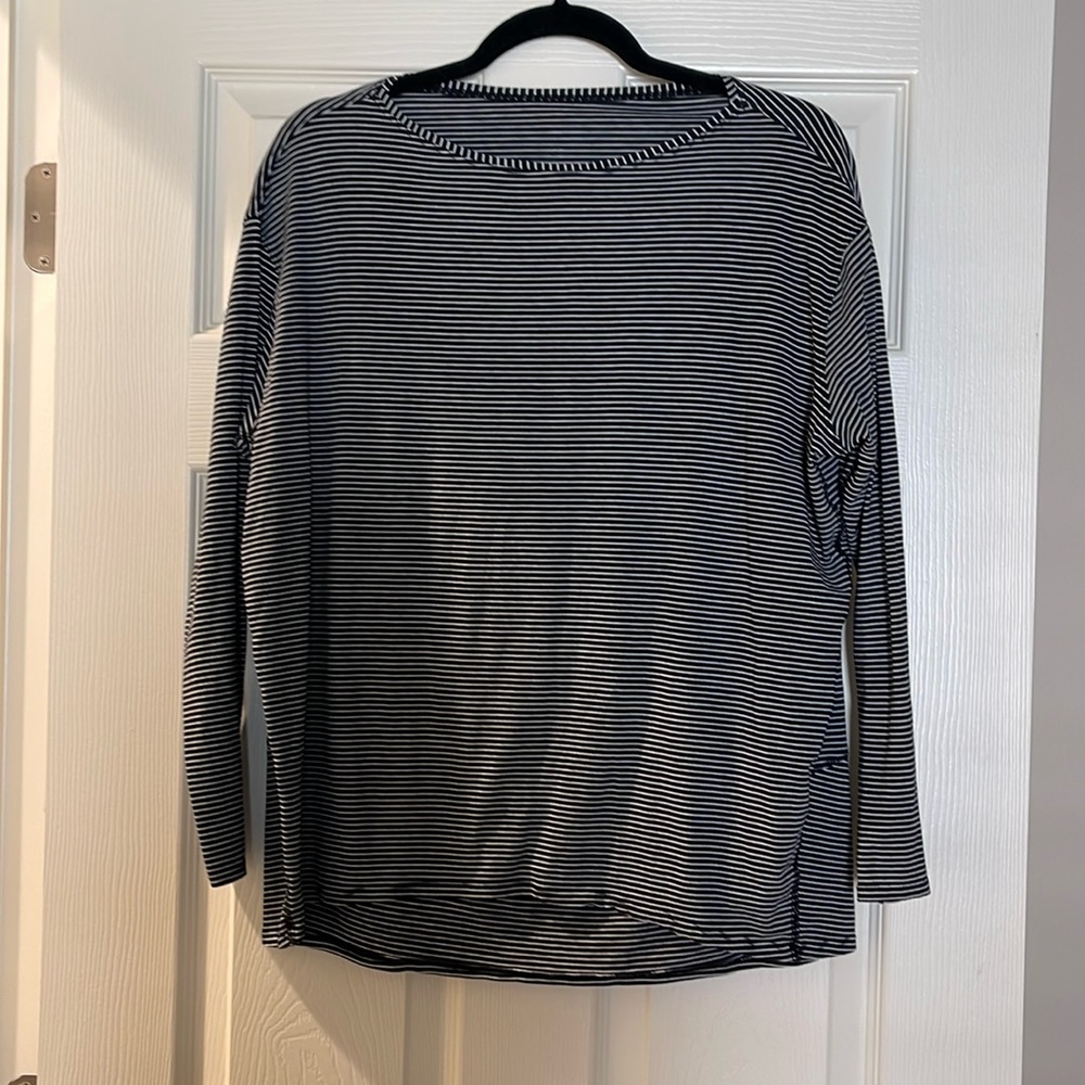 Lululemon s/m tag missing